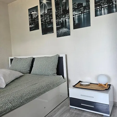 Boutique House * ديفين